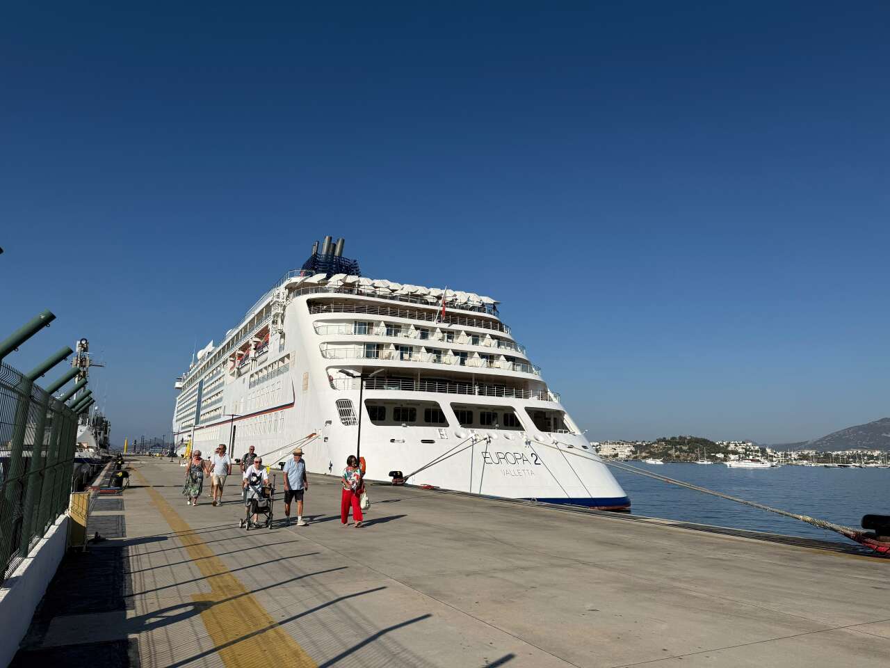 Bodrum’da Kruvaziyer Hareketliliği Hız Kesmiyor, Europa 2 Limana Geldi 2